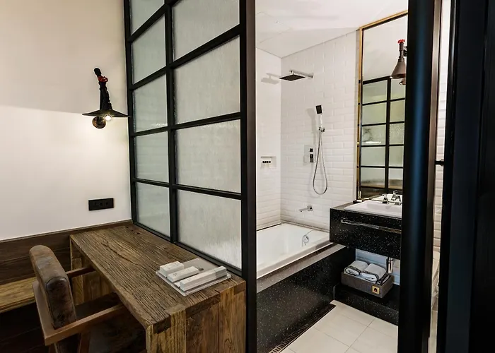 Hotel The Designers Kondae