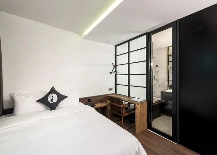 Hotel The Designers Kondae 3* Seoul
